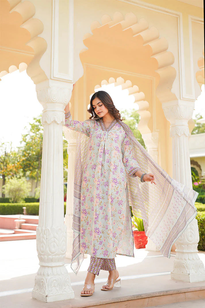 Green Rayon Blend Floral Printed Straight Kurta Trousers With Dupatta